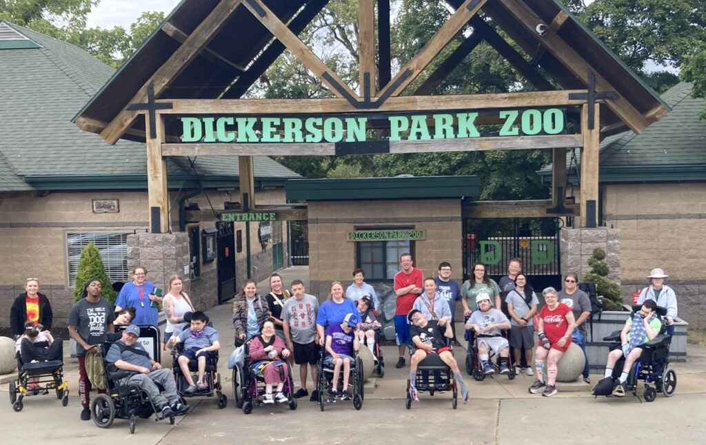 group out front at Dickerson Park zoo